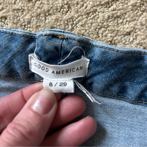 Good American straight leg distressed jeans - size 8/29 - Picture 4 of 5